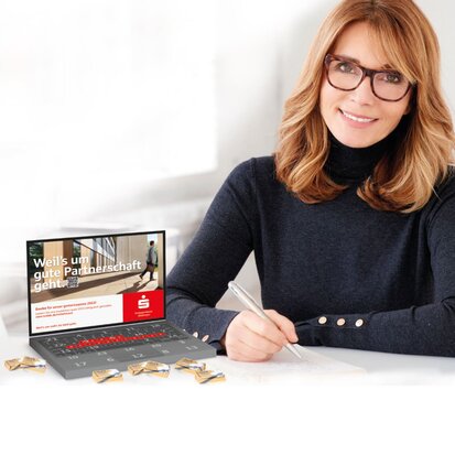 vrouw laptop advent