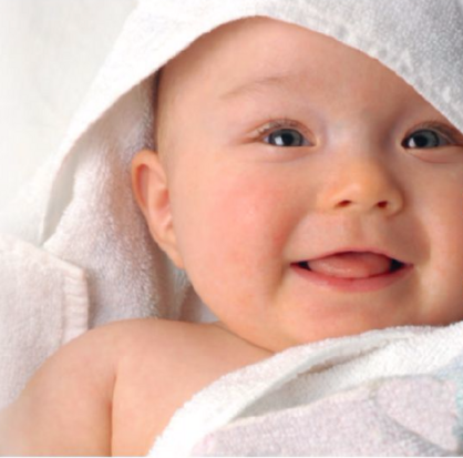 Badcape voor baby's in wit sample